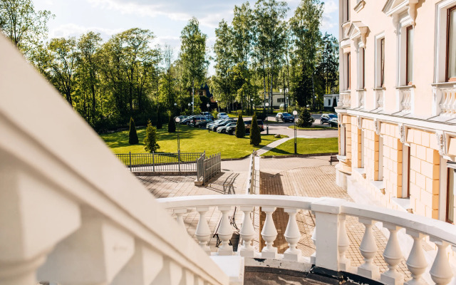 Отель Репинский курорт (ex. Residence Hotel&SPA)