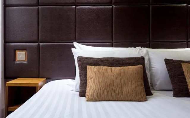 Roomzzz Leeds City