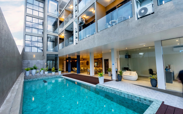 Отель Sky Beach