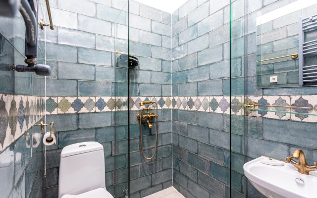 Superior Triple room with city view · Hotel Ethnograph old Tbilisi — photo 2