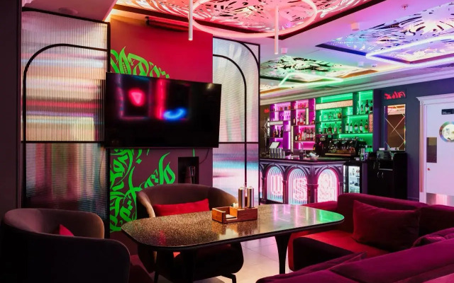 Отель Avulus Cyber Hotel