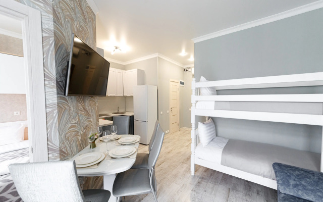 Апартаменты RED APARTMENTS Арт Лайт Сити апартамент Фальконе