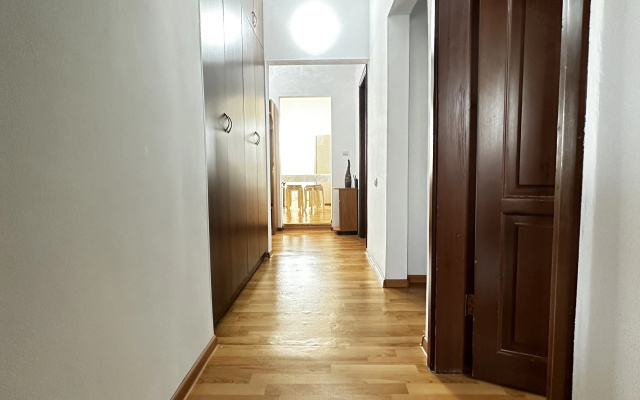Квартира 3х комнатаная Жетысу 1