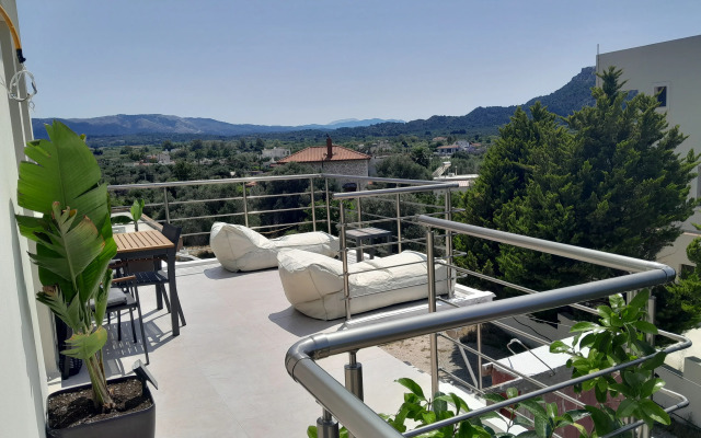 Апартаменты Aetheria Roof Resort