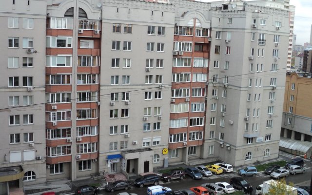 Апартаменты возле метро Площадь Ленина 1