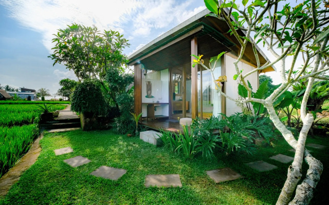 Отель Ubud Rice Field Stay - Mahari by WAHM