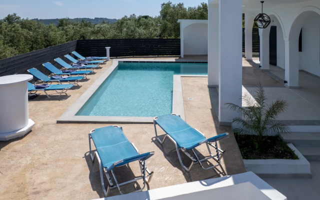 Апарт-отель Gigi Star Luxury ApartVilla with Pool, Sea View