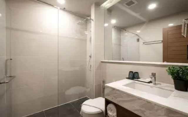 Отель Manhattan Sukhumvit Bangkok