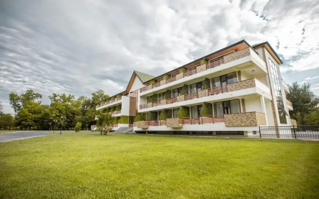 River Inn Resort and Spa Hotel