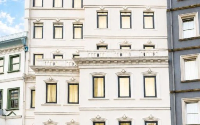 Bond Hotel Istanbul