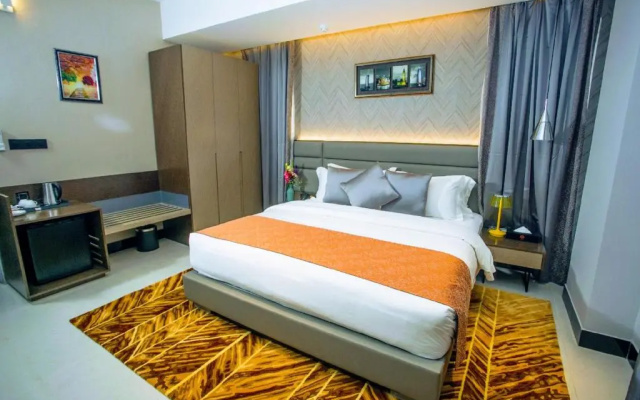 Отель Omni Residency