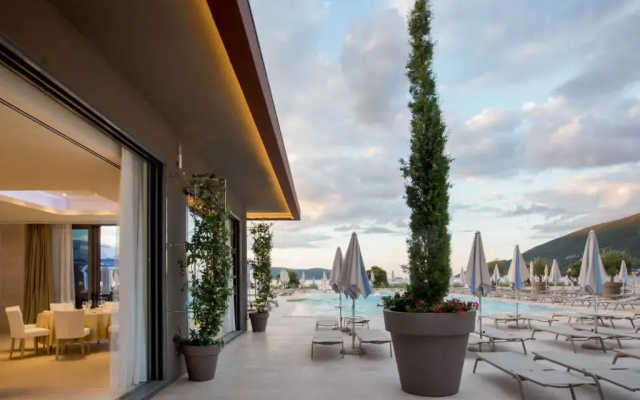 Отель Palmon Bay Spa