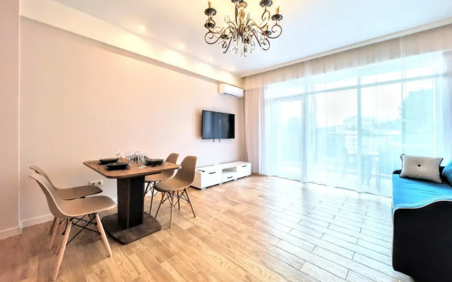 Апартаменты M Apartments SvetlanaPark 1