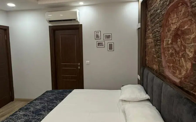 Отель Han Suite