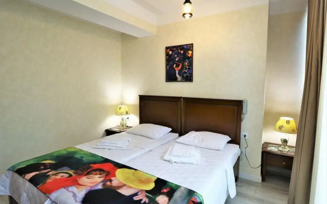 Guest rooms · Tbilisi — photo 15