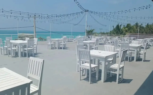 Отель Palazzo Beach
