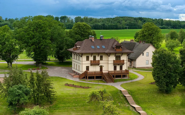 Отель Mazmežotne Manor