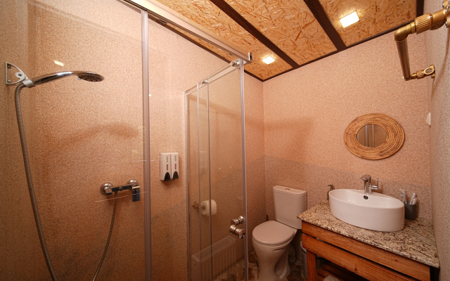 Отель EcoLife Lodge & Restaurant
