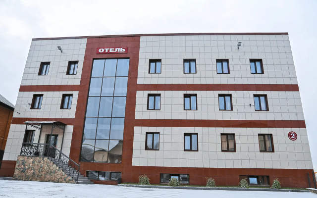Отель Антураж