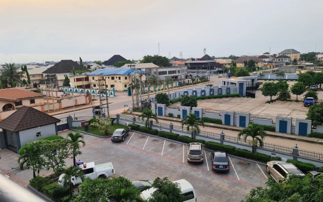 Отель Best Western Plus Elomaz Asaba