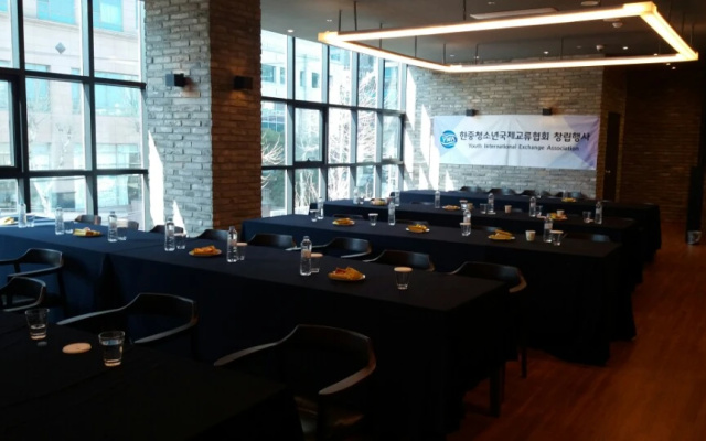Отель Vella Suite Suwon