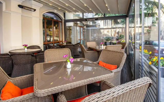 Restaurant · Tbilisi — photo 31