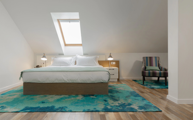 Nine Rooms