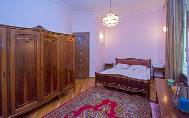 Апартаменты RentInnYerevan, Vardanants Street 7