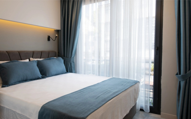 Opera Suites Hotel