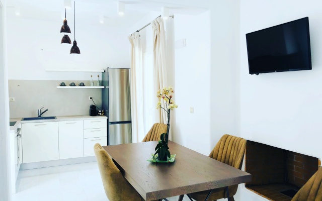 Вилла Blu August Private Residences