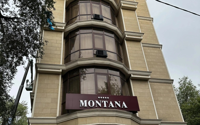 Отель Montana