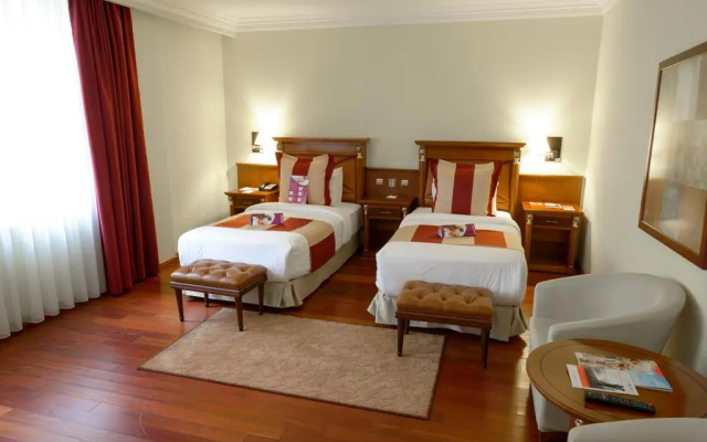 Отель Crowne Plaza Minsk