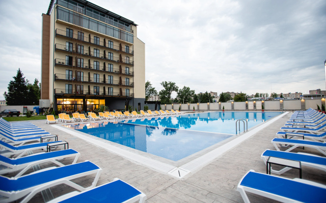 Отель West Inn Georgia