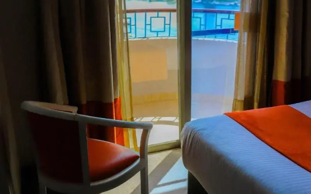 Отель Aswan Plaza Corniche