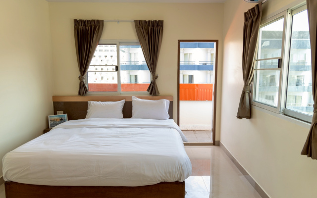 Отель Sea Inn Pattaya