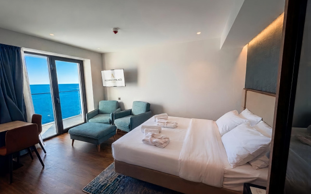 Guest rooms · Batumi — photo 8