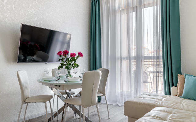 Квартира с Видом на Море и Горы  5 Минут до Набережной от Home Group