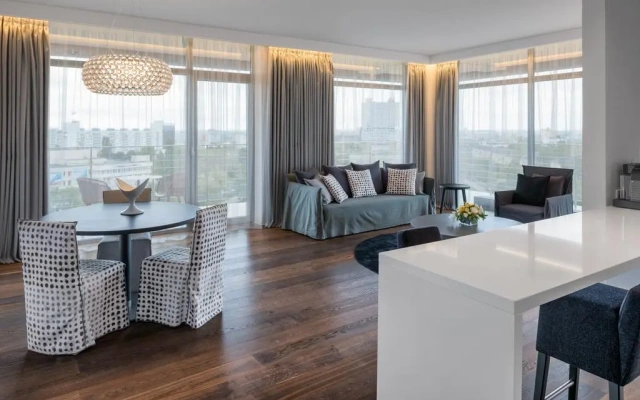 Отель Crystal House Suite Hotel & Spa