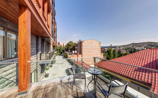 Grounds · Tbilisi — photo 16