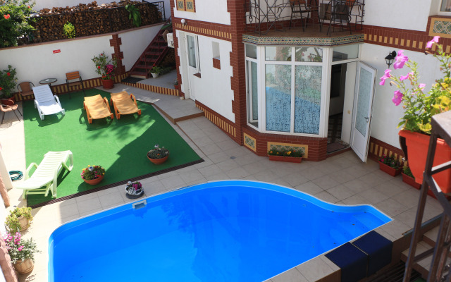 Glitsiniya Guest House