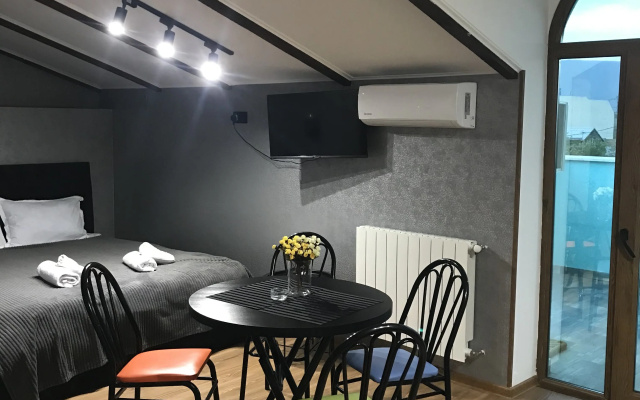 Guest rooms · Tbilisi — photo 17