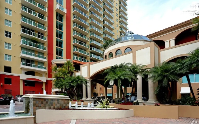 Апарт-Отель Intracoastal Yacht Club