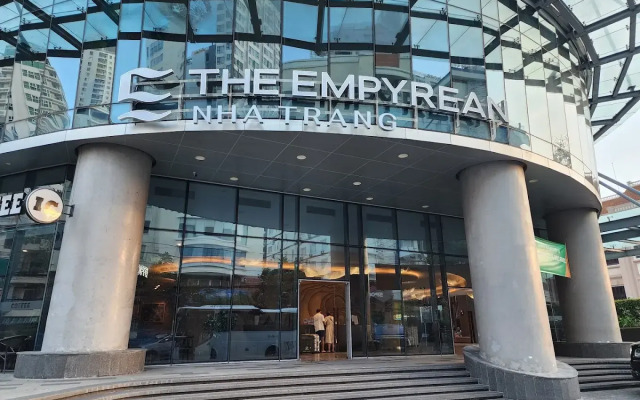 Отель The Empyrean Nha Trang