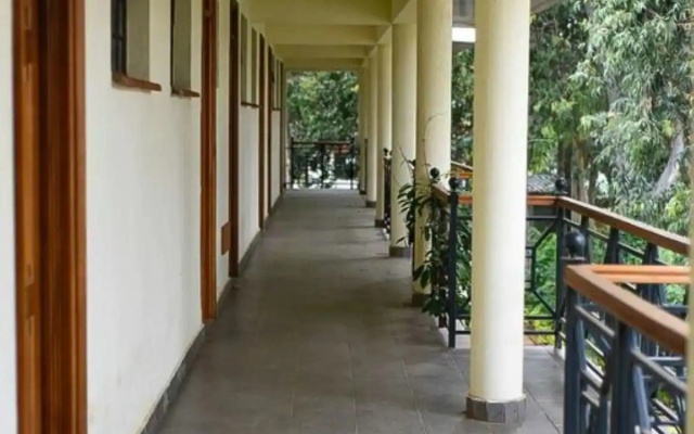 Мини-Отель Karen Village Art Residency