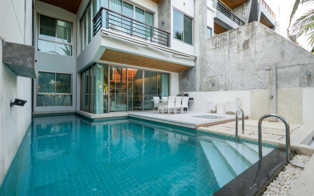 Вилла Beachfront luxury villa in Rawai
