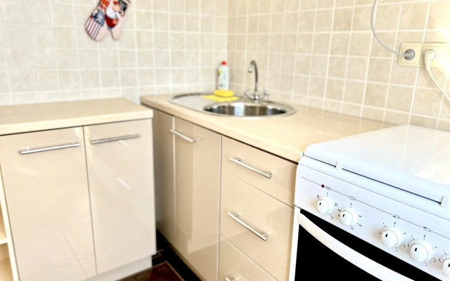 Odnokomnatnye Ulitsa Pravdy 14 Apartments