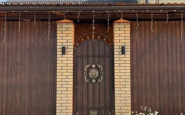 Частный дом уютный в Коттеджно-банном комплексе Сосновый бор