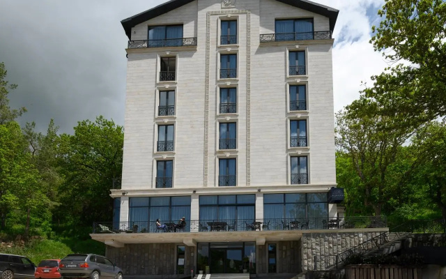 Aurora Resort Tsaghkadzor, By One