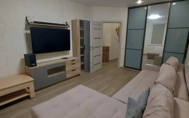 Квартира двухкомнатная чистaя и уютнaя 57 м²