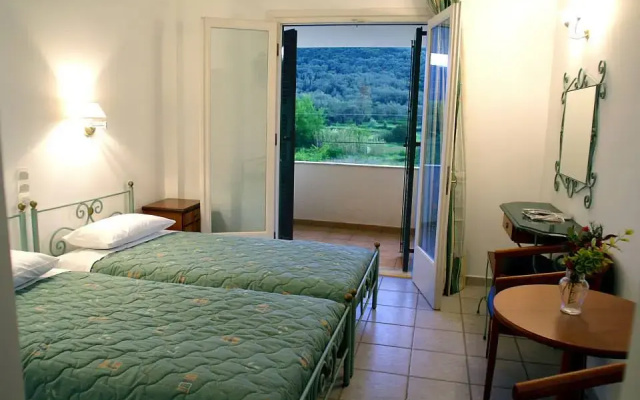 Отель Paradise Inn